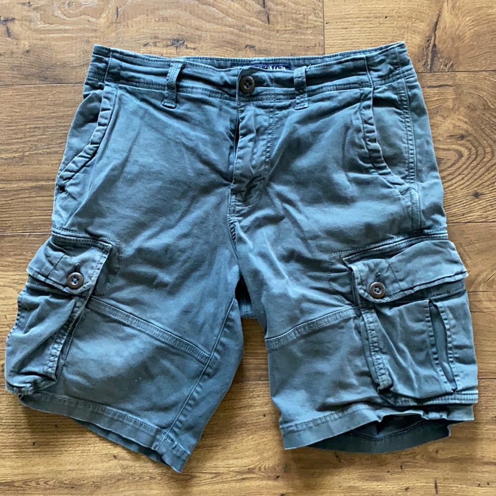 American Eagle cargo shorts gray 30